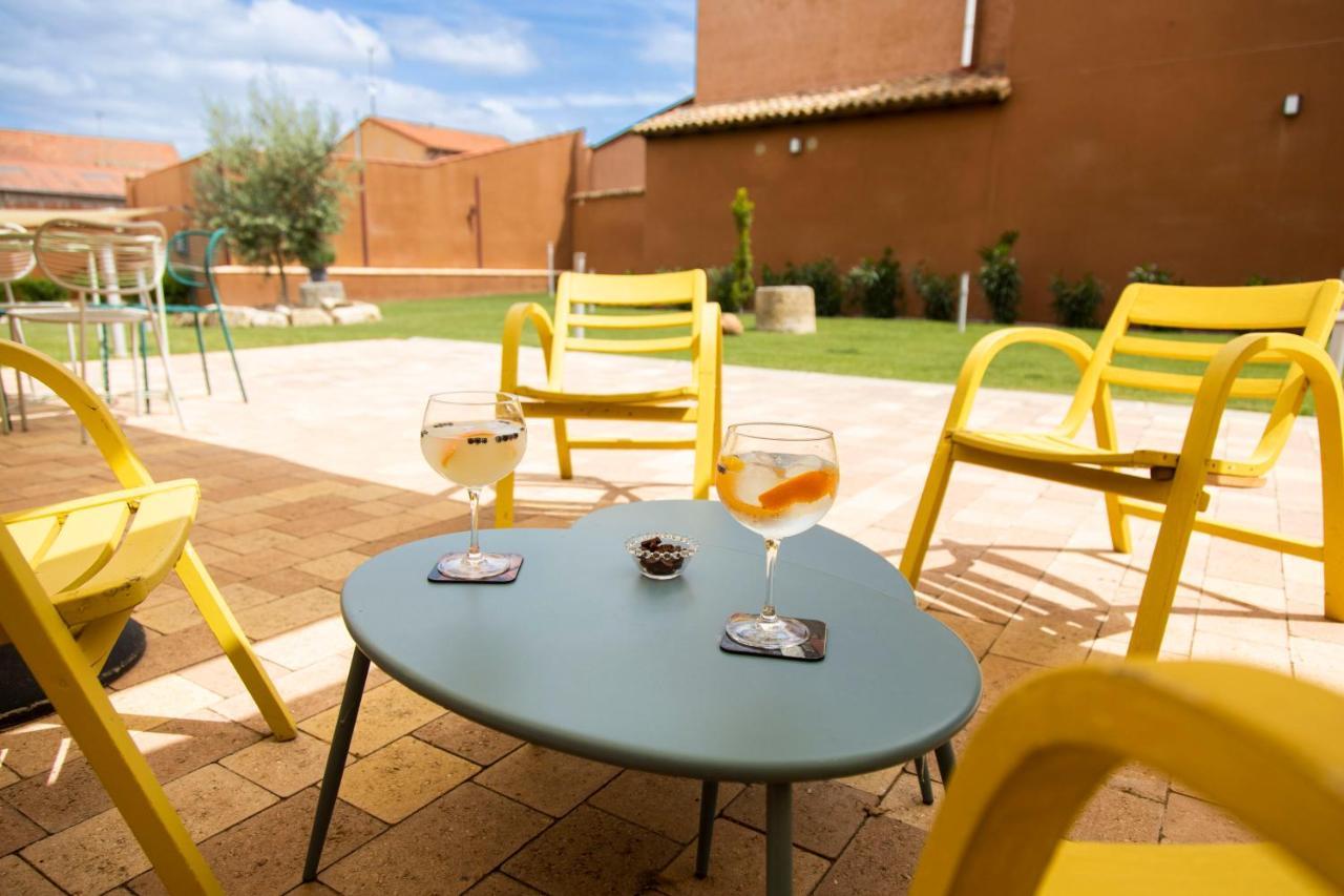 Sanmartina Hotel Becerril de Campos Exterior photo